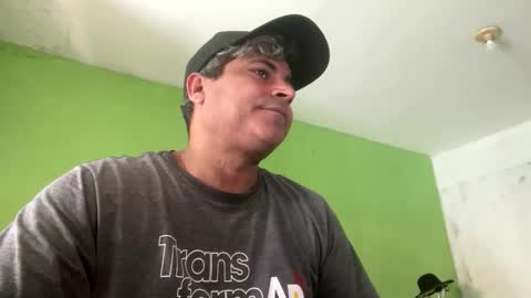 9vinhocamshow online show from October 15, 2025, 11:54 am