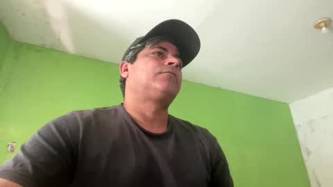 9vinhocamshow online show from October 31, 2025, 11:22 am