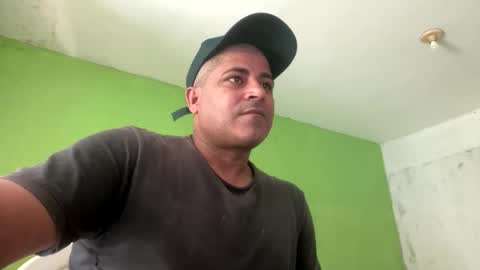 9vinhocamshow online show from December 4, 2025, 10:57 am