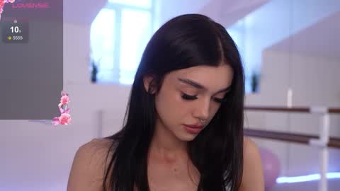 KARINA online show from September 17, 2025, 12:51 pm