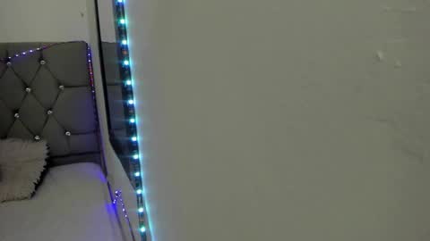 Snapshot of _1dereck chatting on February 16, 2026, 10:44 am DERECK online show from February 16, 2026, 10:44 am