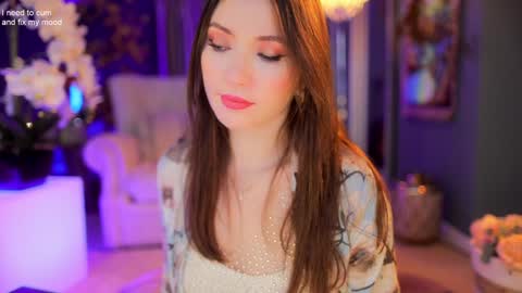 Sophia  online show from December 4, 2024, 5:05 am