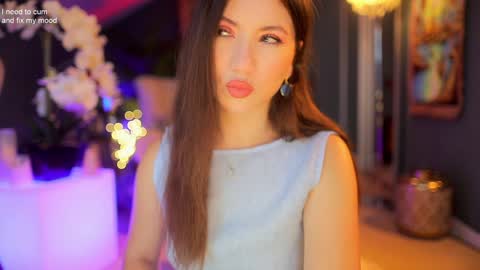 Sophia  online show from October 23, 2025, 2:55 am