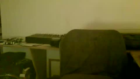 Snapshot of _8inchtranslover_ chatting on October 31, 2025, 11:06 pm DeniceLovelace online show from October 31, 2025, 11:06 pm