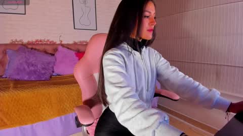 Aby online show from September 16, 2025, 1:45 pm