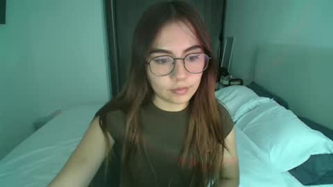 abby 3 online show from February 3, 2025, 9:07 pm