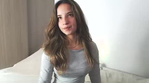 _abrill_20 online show from April 11, 2026, 5:28 pm