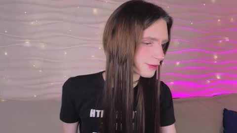 Snapshot of _adrian_the_one chatting on January 17, 2026, 5:45 am adrian online show from January 17, 2026, 5:45 am