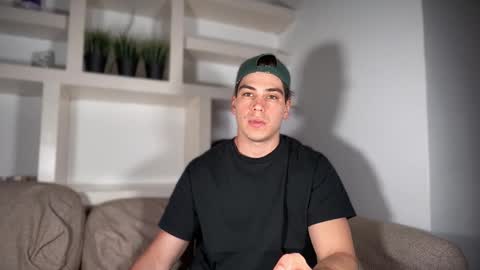 Snapshot of _aesthetic chatting on September 26, 2025, 2:43 pm _aesthetic online show from September 26, 2025, 2:43 pm