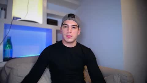 _aesthetic online show from February 5, 2026, 11:53 pm