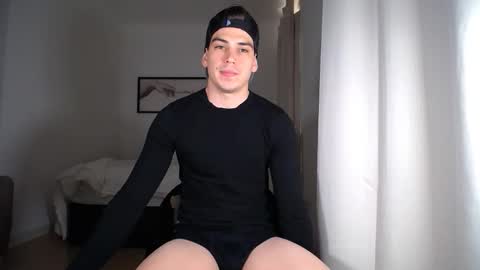 _aesthetic online show from March 31, 2026, 5:13 pm