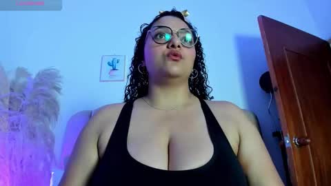 Snapshot of _aithanaa_ chatting on September 27, 2025, 7:08 pm _aithanaa_ online show from September 27, 2025, 7:08 pm