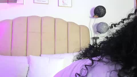 _aithanaa_ online show from February 7, 2026, 3:49 pm