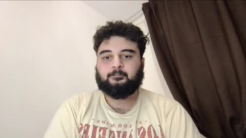 Snapshot of _alan_bear_ chatting on November 17, 2025, 12:33 pm Alan online show from November 17, 2025, 12:33 pm