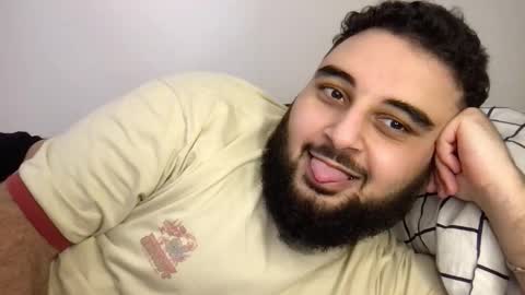 Snapshot of _alan_bear_ chatting on December 2, 2025, 7:09 pm Alan online show from December 2, 2025, 7:09 pm