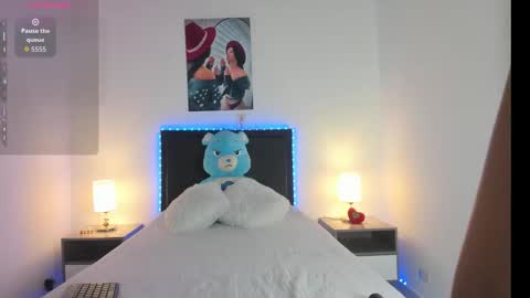 Snapshot of _alana_grey_ chatting on February 19, 2026, 1:51 pm _alana_grey_ online show from February 19, 2026, 1:51 pm