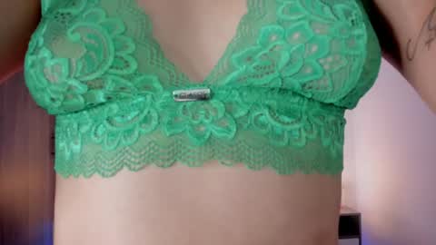 Snapshot of _alana_grey_ chatting on June 1, 2026, 2:41 pm _alana_grey_ online show from June 1, 2026, 2:41 pm