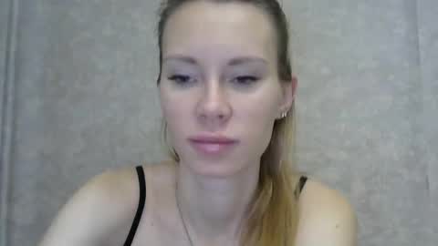 Snapshot of _alex1819 chatting on December 19, 2025, 6:31 am _alex1819 online show from December 19, 2025, 6:31 am