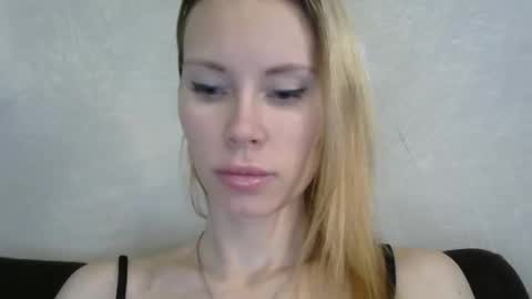 Snapshot of _alex1819 chatting on February 3, 2026, 7:02 am _alex1819 online show from February 3, 2026, 7:02 am