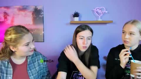Snapshot of _alice_smith__ chatting on October 20, 2025, 8:48 am _alice_smith__ online show from October 20, 2025, 8:48 am
