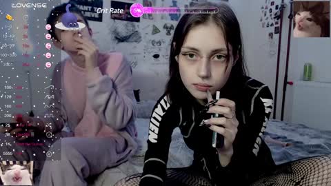 Charlotte and Alex online show from February 2, 2025, 3:17 pm