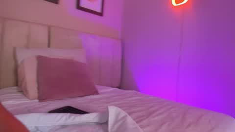 Hii I m Alison   online show from October 10, 2025, 11:42 am