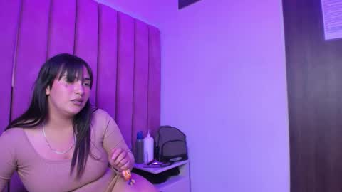 _alisson_sweet_ online show from November 27, 2025, 9:28 pm