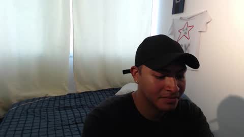 _ander_wolf_ online show from October 1, 2025, 6:47 pm