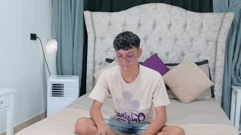 Andres online show from December 13, 2024, 7:10 pm