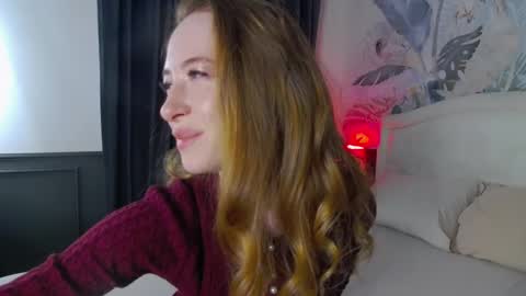 Snapshot of _angelmoon_ chatting on November 10, 2025, 6:01 am Angel online show from November 10, 2025, 6:01 am