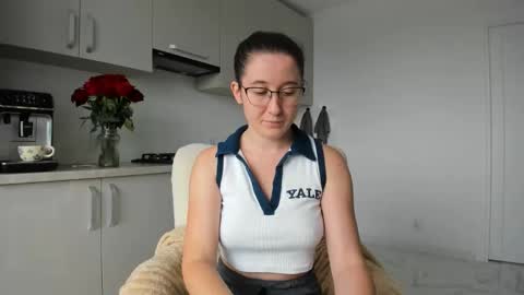 Anna online show from October 4, 2025, 11:08 am