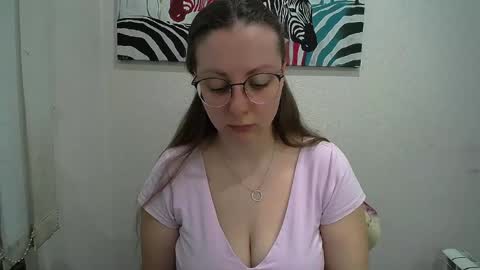Anna online show from April 21, 2026, 6:41 am