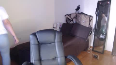 Snapshot of _anne_hot chatting on November 1, 2025, 6:43 pm Anne online show from November 1, 2025, 6:43 pm