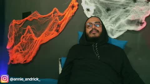 Annie Andrick online show from October 23, 2025, 2:05 pm