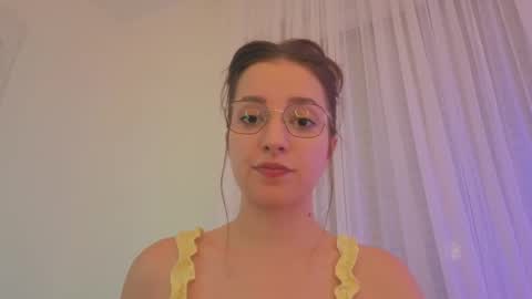 Anna online show from November 9, 2025, 7:01 pm