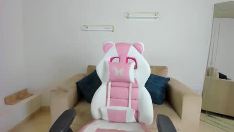    online show from January 19, 2026, 12:09 pm