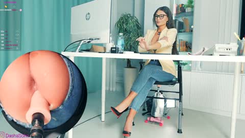 Snapshot of _artporno_ chatting on November 7, 2025, 12:32 am _artporno_ online show from November 7, 2025, 12:32 am