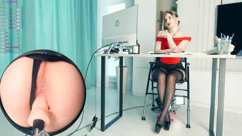 Snapshot of _artporno_ chatting on November 19, 2025, 6:35 am _artporno_ online show from November 19, 2025, 6:35 am