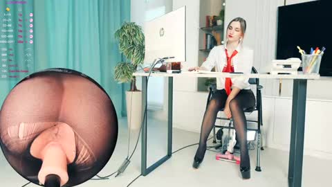 Snapshot of _artporno_ chatting on December 4, 2025, 7:28 am _artporno_ online show from December 4, 2025, 7:28 am