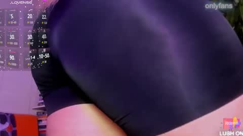 Snapshot of _asscutebig_ chatting on October 6, 2025, 6:33 am fer online show from October 6, 2025, 6:33 am