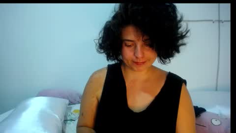 atenea online show from February 5, 2025, 8:11 am