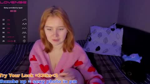 hello im Lira online show from January 3, 2025, 9:57 pm