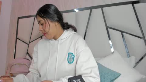 Snapshot of _aurora18 chatting on March 30, 2026, 3:07 am Aura online show from March 30, 2026, 3:07 am