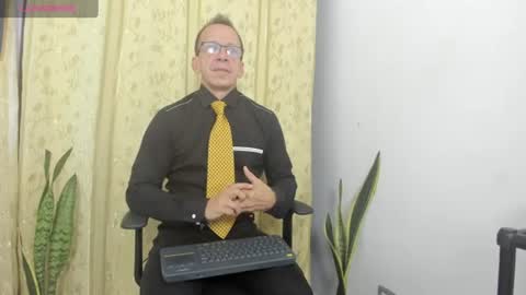 Snapshot of _axelking1_ chatting on June 16, 2026, 11:35 am Axel online show from June 16, 2026, 11:35 am