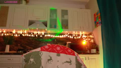 Olivia online show from December 12, 2024, 3:21 am