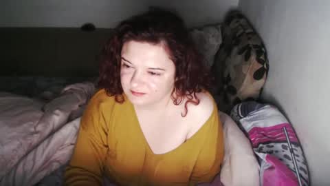 Snapshot of _bella_28 chatting on December 23, 2024, 4:01 am em online show from December 23, 2024, 4:01 am