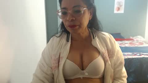 _biancamature online show from March 11, 2026, 9:32 pm