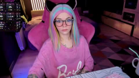 Snapshot of _black_fox__ chatting on April 22, 2026, 11:17 pm Olivia Subscribe to my Fansly - online show from April 22, 2026, 11:17 pm