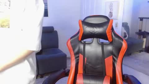 B L A K E online show from February 26, 2025, 11:15 pm