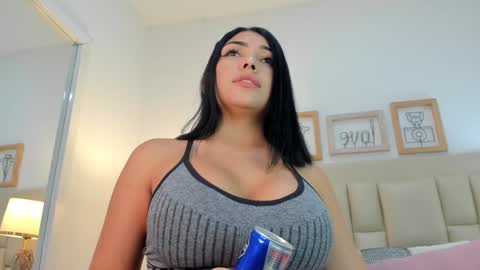 Snapshot of _brenda_becker chatting on February 3, 2025, 7:42 pm Brenda online show from February 3, 2025, 7:42 pm
